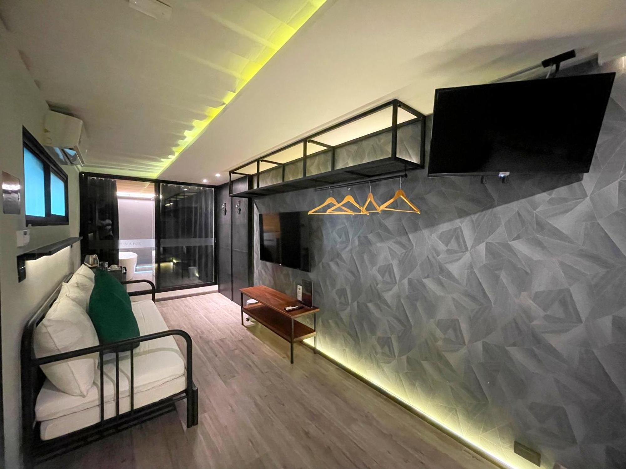 Nights In A Box Hotel Ban Muang  Ruang foto